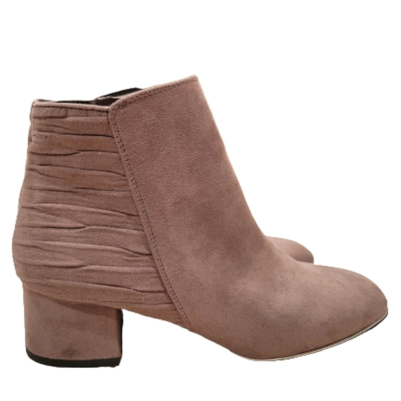 Kelly & Katie Gray Suede Block Heel Short Ankle Boots Bootie Round Almond Toe - Picture 2 of 6